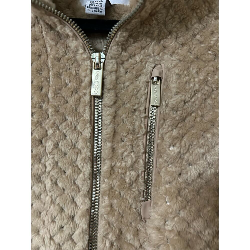Calvin Klein women’s ivory/cream fuzzy Sherpa full zip jacket, size M - Picture 3 of 9
